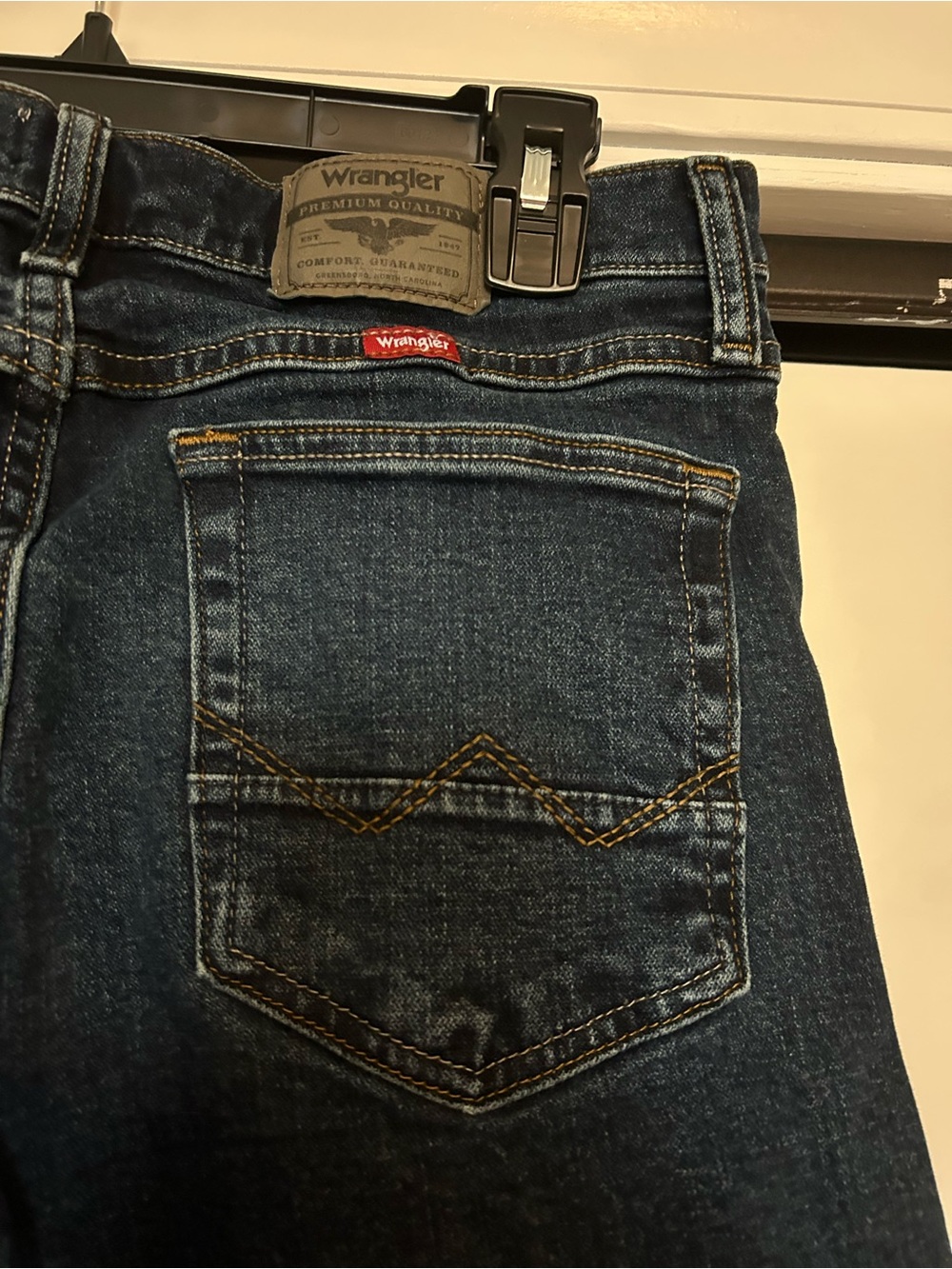 Wrangler Men’s Indigo Relaxed Bootcut Jeans
